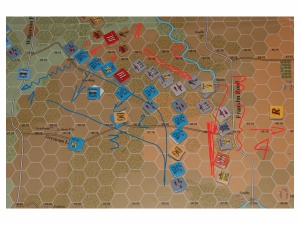 Roberts viene mandato in fuga da Stewart (1); McCook ritira la linea federale (2,3). Al contempo anche Hardee ritira la linea confederata (2), con la cavalleria di Wheeler a coprire la parte più debole della linea (3)